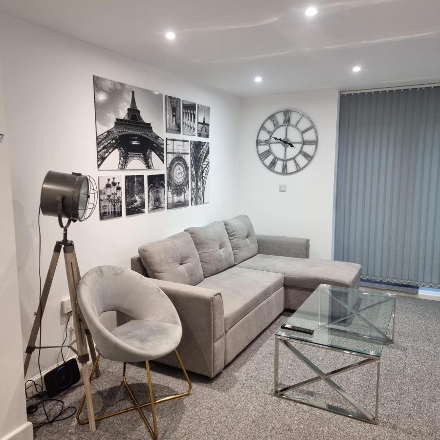 Classic 2 Bed Apartment In Oldkent Road London Exterior photo
